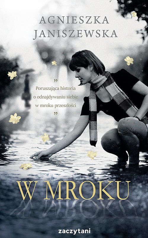 W mroku