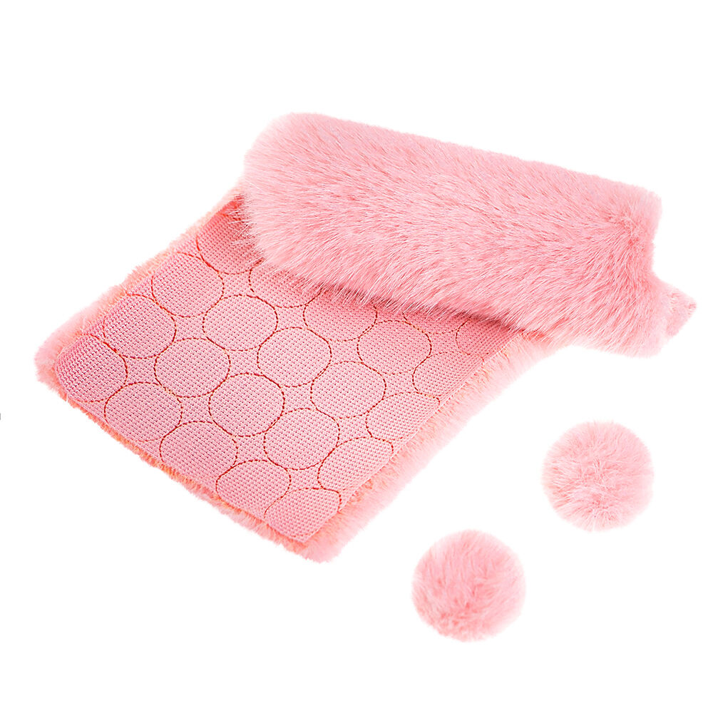 Futerkowe pompony jasny róż na taśmie  3cm 50szt.