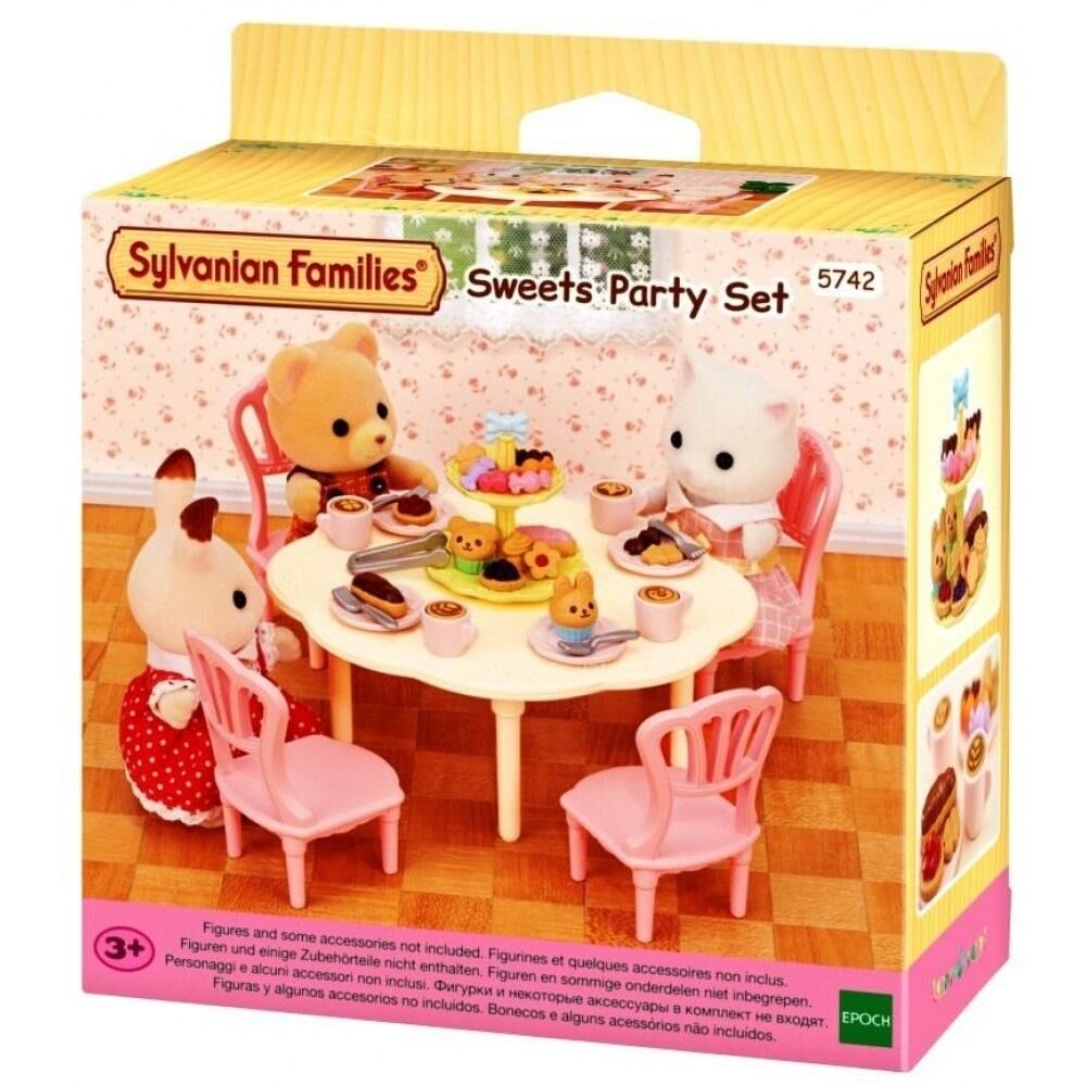 Sylvanian Families Stół krzesła i mnóstwo słodkości 5742