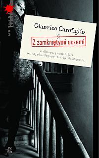 Z zamkniętymi oczami