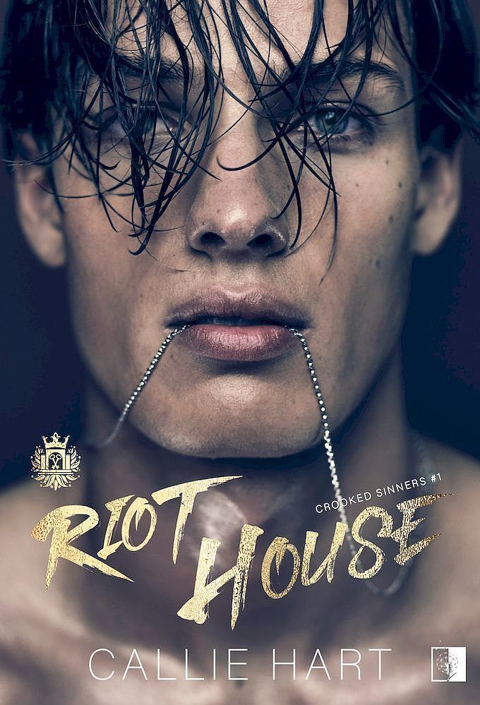Riot house. Crooked sinners. Tom 1
