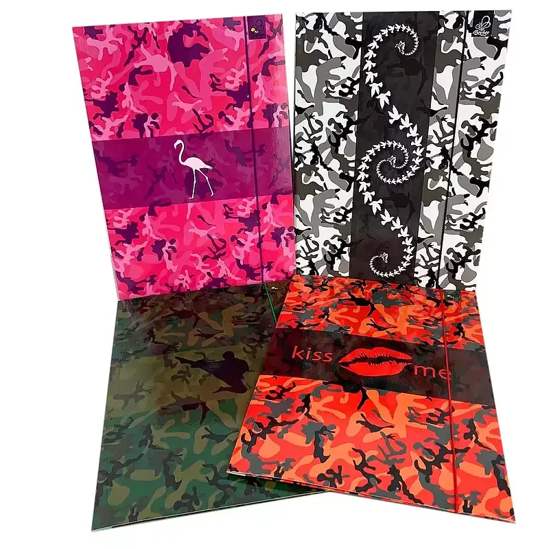 Teczka a4 z gumką camouflage 8 szt. Mix