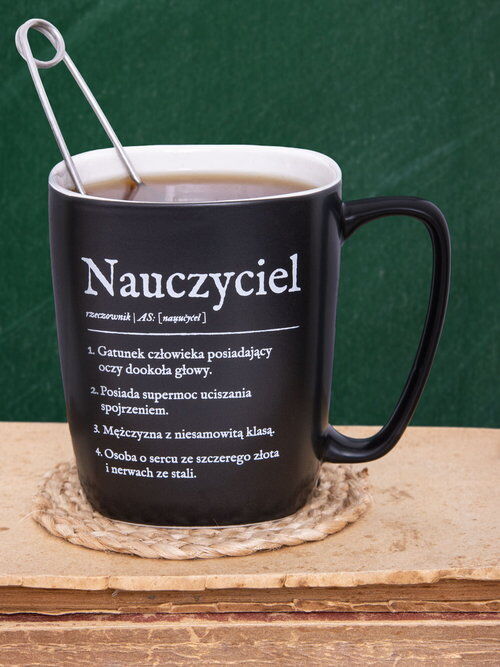 Kubek/ NAUCZYCIEL / czarny matowy z uchem
