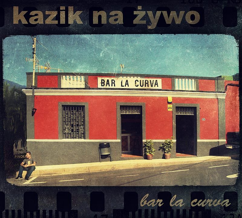 Bar La Curva / Plamy na Słońcu