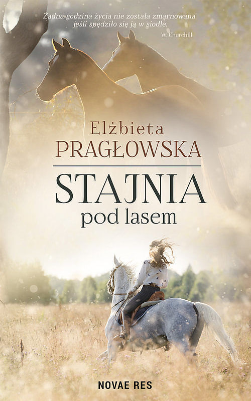 Stajnia pod lasem