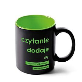 Kubek czarno-zielony `czytanie dodaje siły`