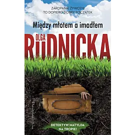 Między młotem a imadłem (Duże Litery)