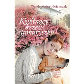 Kwitnący krzew tamaryszku