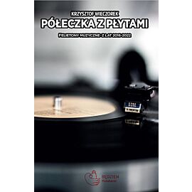 Półeczka z płytami