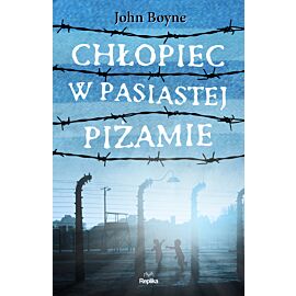 Chłopiec w pasiastej piżamie